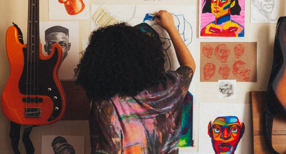 Exposição Na Potência das Cores
